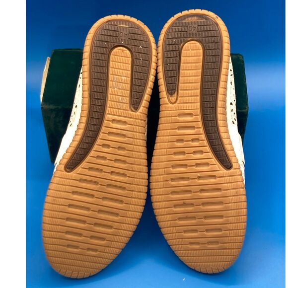 Jookin Spring Step Laser Etched slip on loafer shoes women's size 40 - Picture 2 of 7